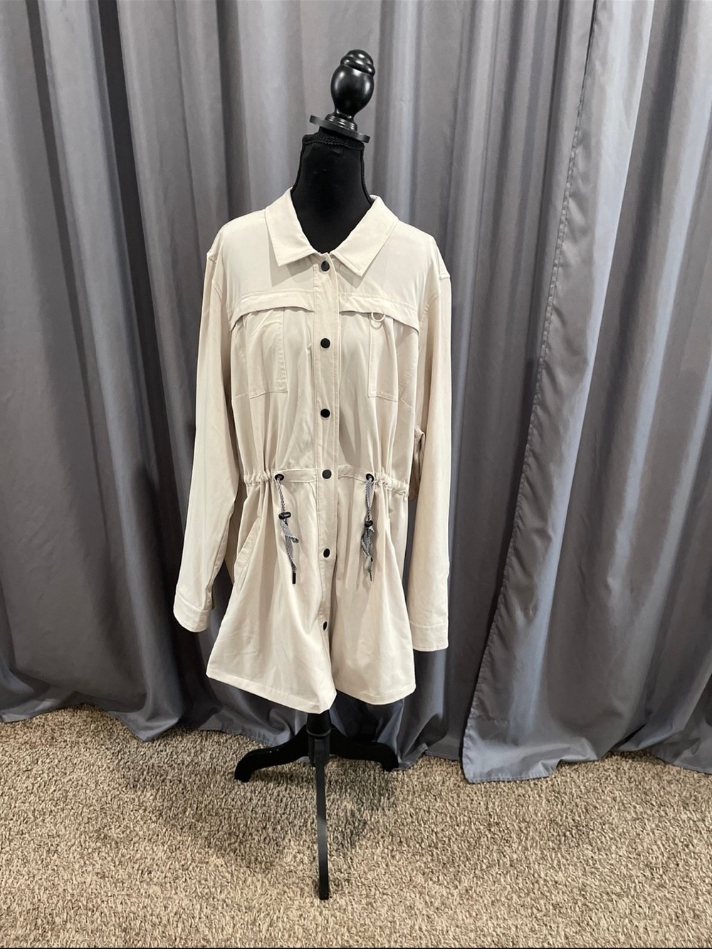 happy camper by torrid NWOT stretch woven anorak jacket size 3X